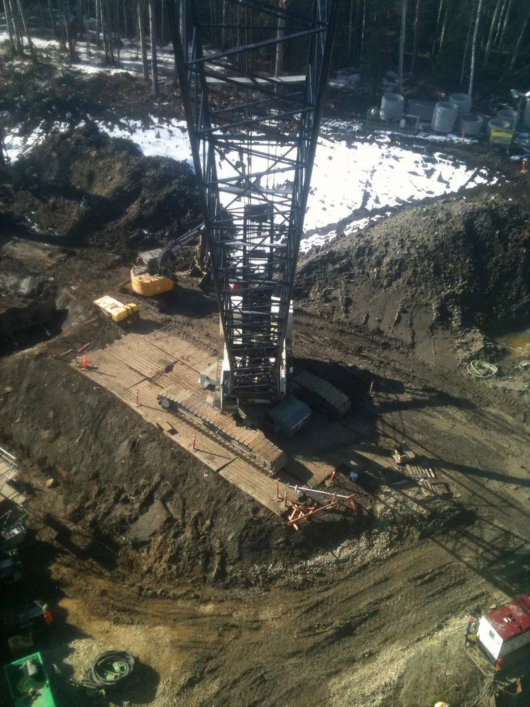 Sheet Piling Crane works