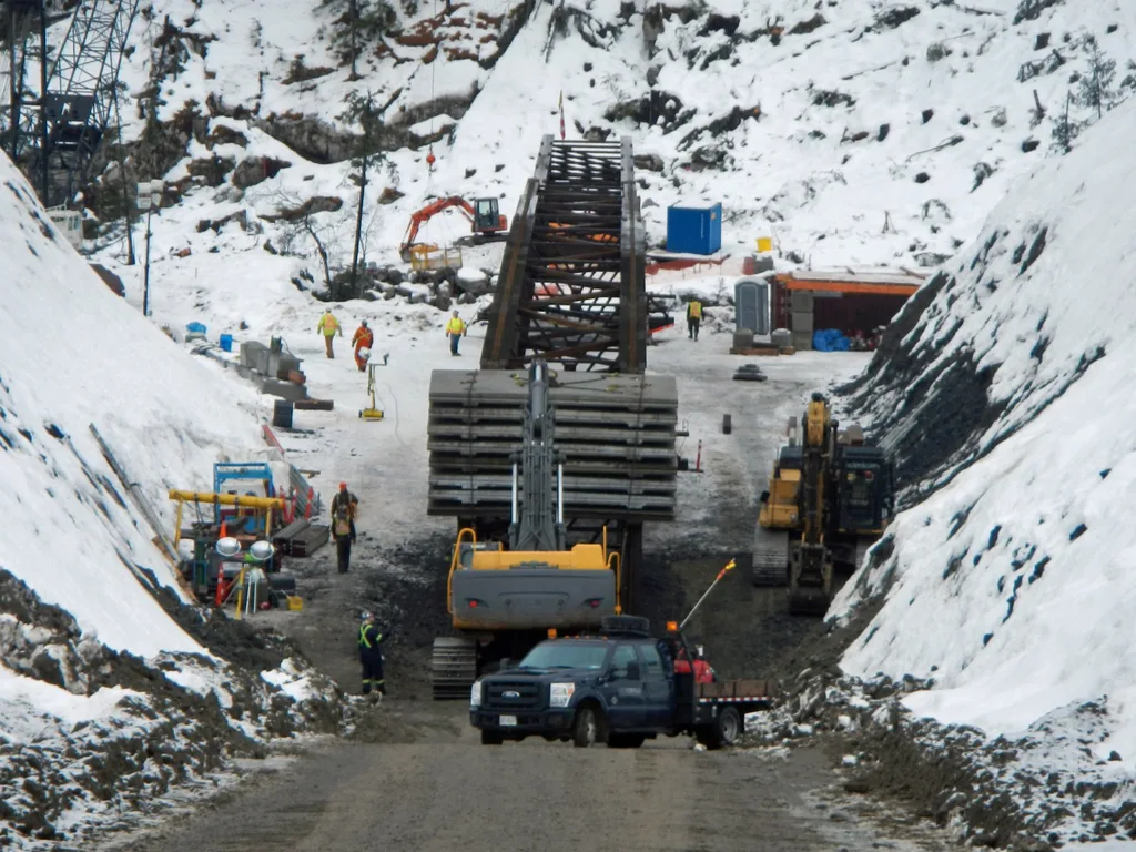 Bridge Erection Excavator